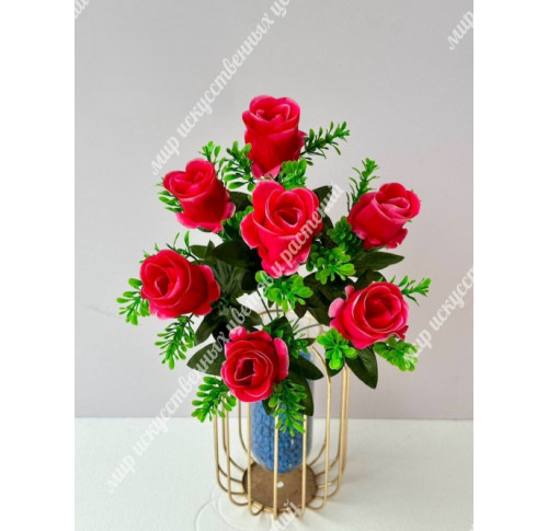 Букет бутонов роз новый фасон 7 голов 